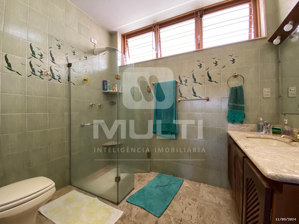Casa à venda com 4 quartos, 238m² - Foto 19