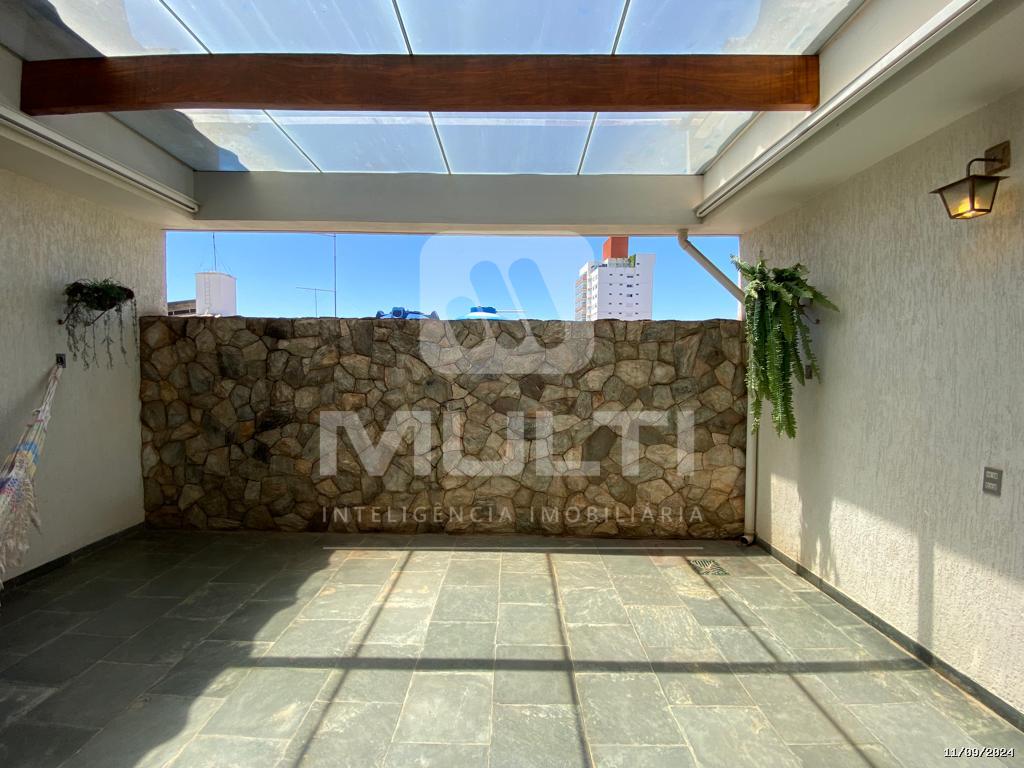 Casa à venda com 4 quartos, 238m² - Foto 22