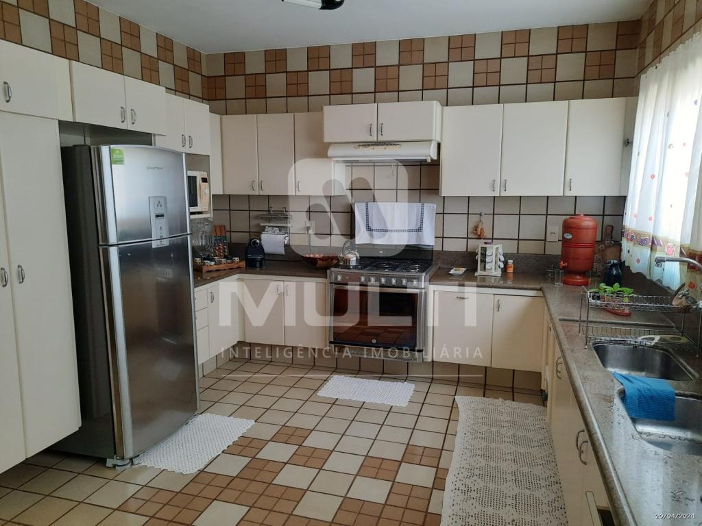 Casa à venda com 3 quartos, 470m² - Foto 6