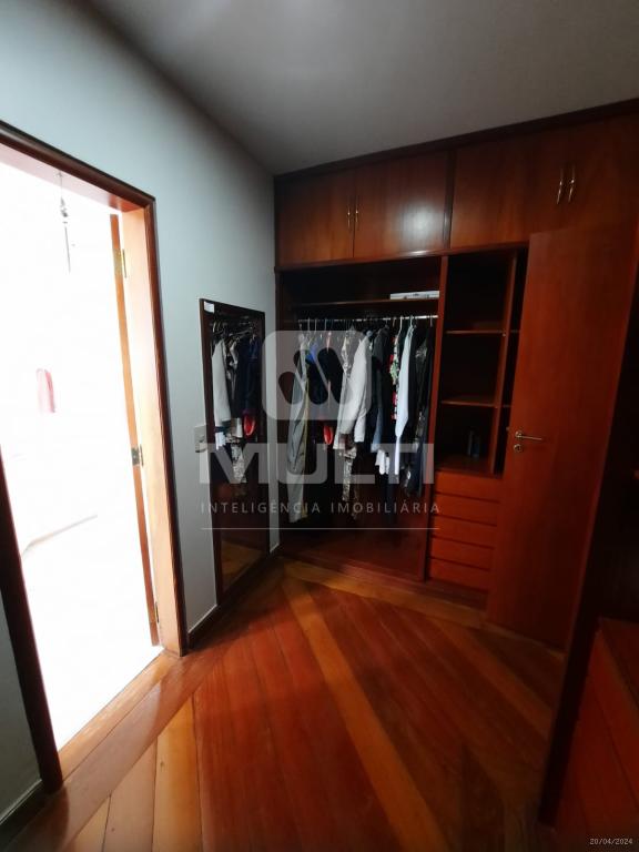 Casa à venda com 3 quartos, 470m² - Foto 7