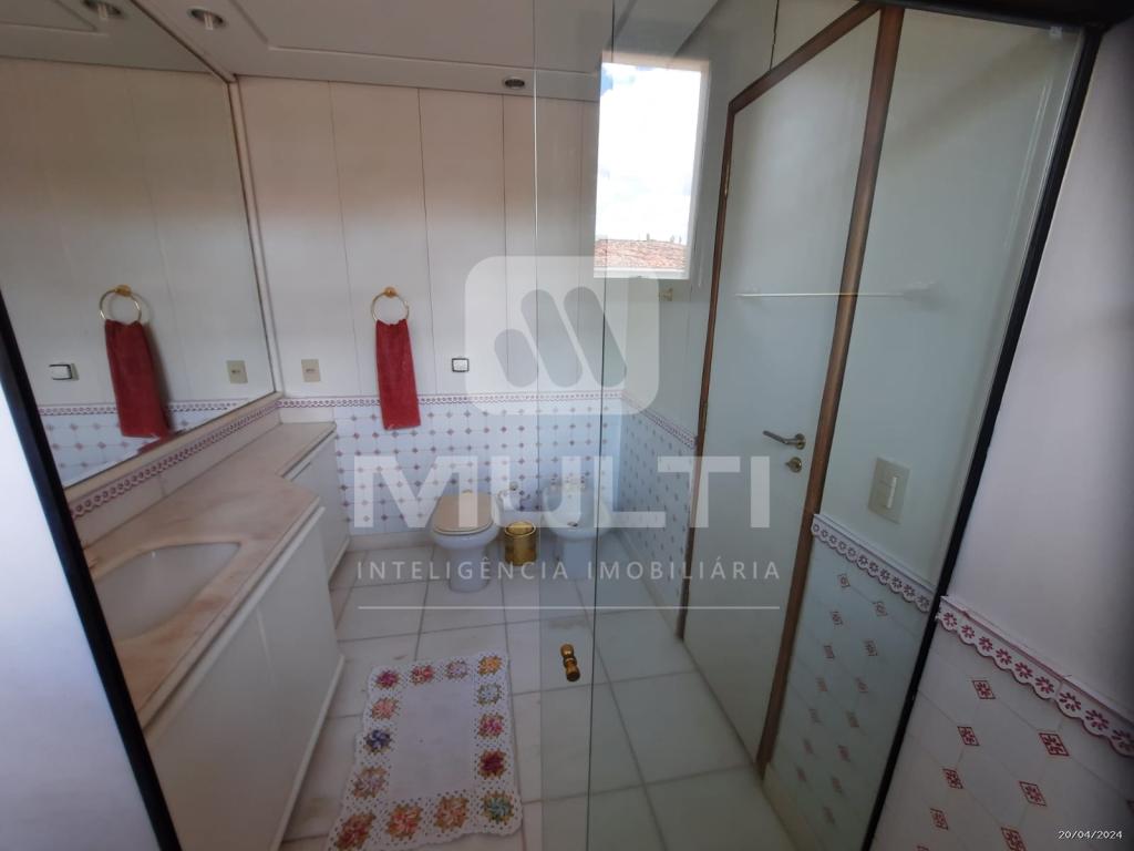 Casa à venda com 3 quartos, 470m² - Foto 9
