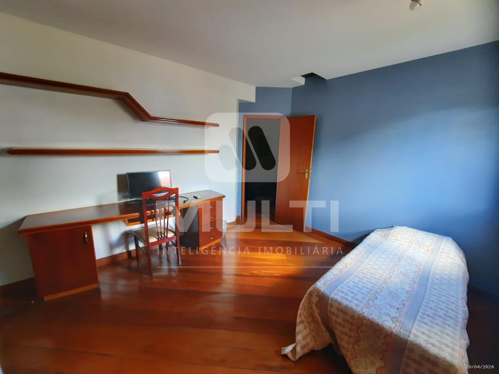 Casa à venda com 3 quartos, 470m² - Foto 14