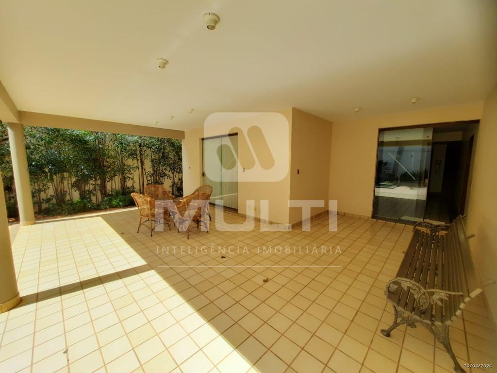 Casa à venda com 3 quartos, 470m² - Foto 37