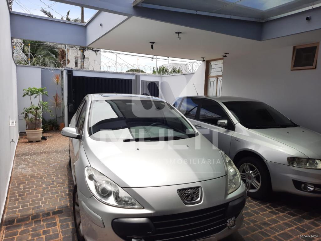 Casa à venda com 3 quartos, 210m² - Foto 8