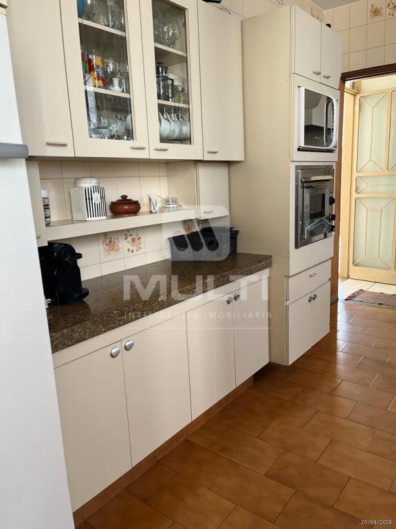 Casa à venda com 3 quartos, 210m² - Foto 16