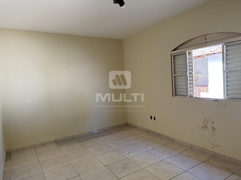 Casa à venda com 3 quartos, 202m² - Foto 10