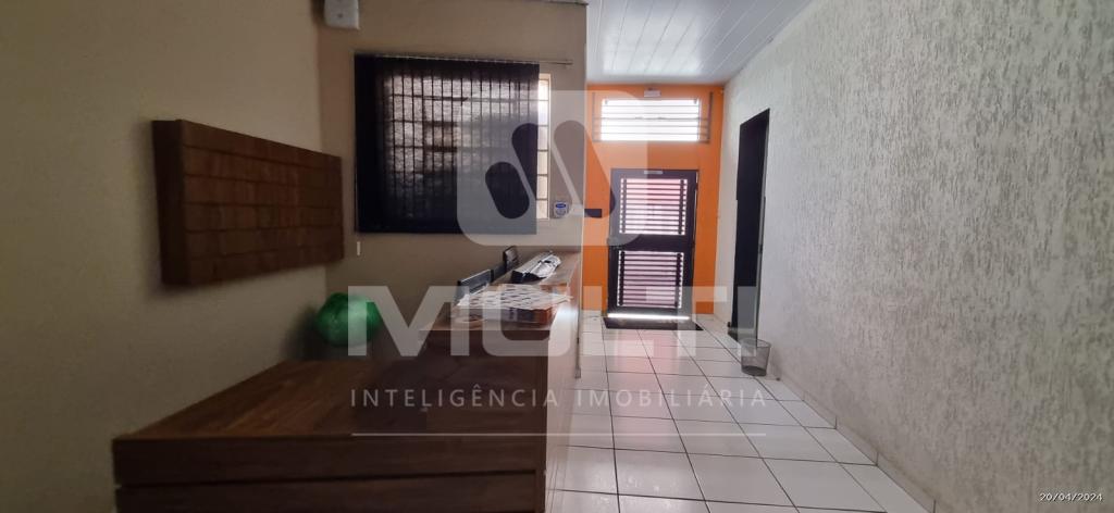 Casa à venda com 3 quartos, 177m² - Foto 3