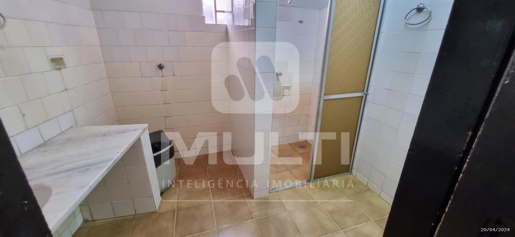 Casa à venda com 3 quartos, 177m² - Foto 4
