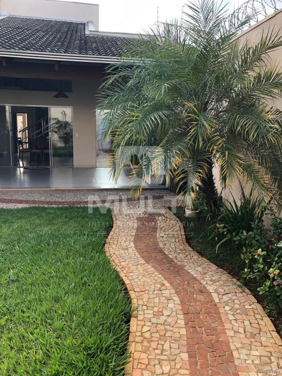 Casa à venda com 3 quartos, 266m² - Foto 13