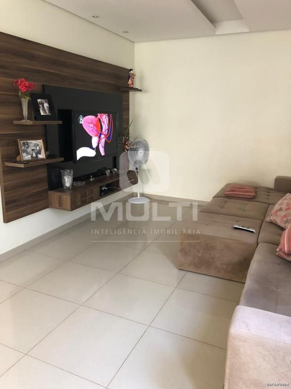 Casa à venda com 3 quartos, 266m² - Foto 15