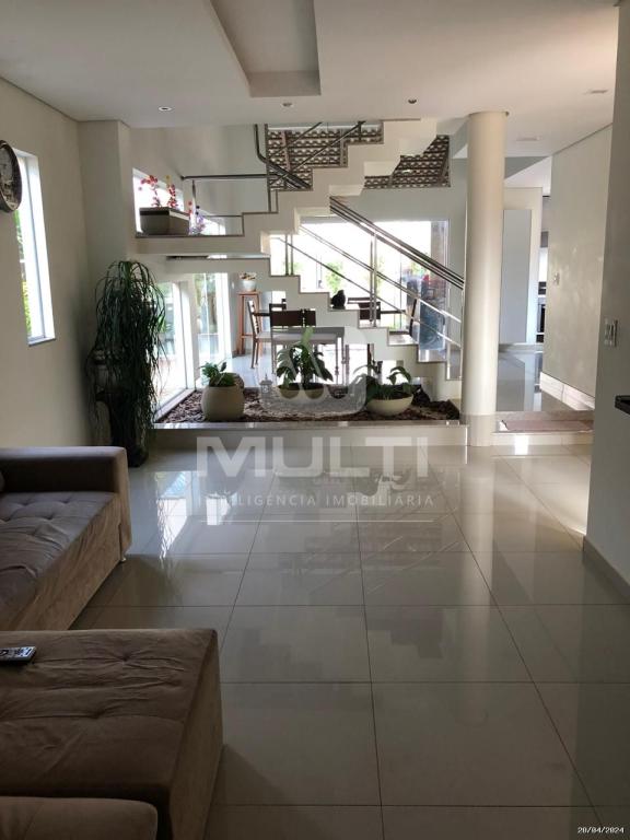 Casa à venda com 3 quartos, 266m² - Foto 16