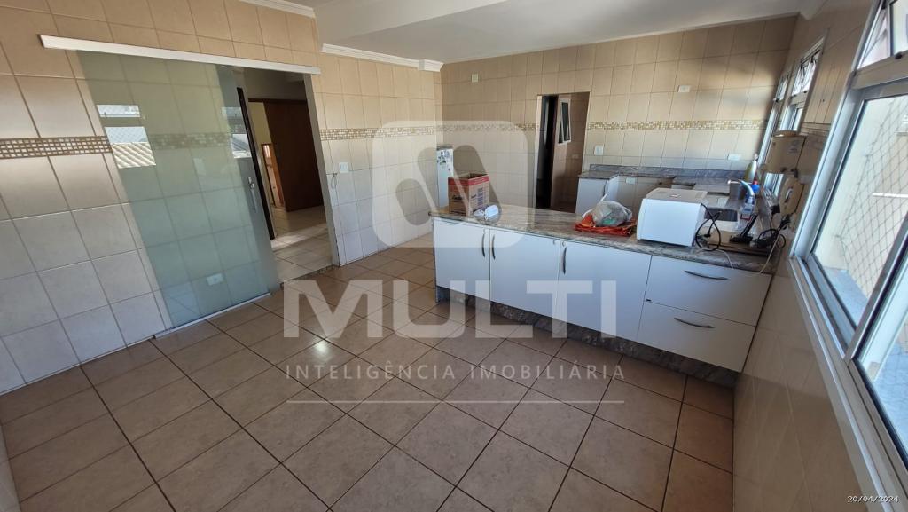 Casa, 4 quartos, 300 m² - Foto 2