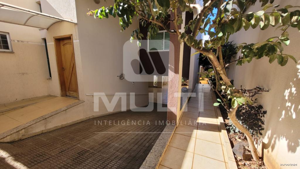 Casa, 4 quartos, 300 m² - Foto 4