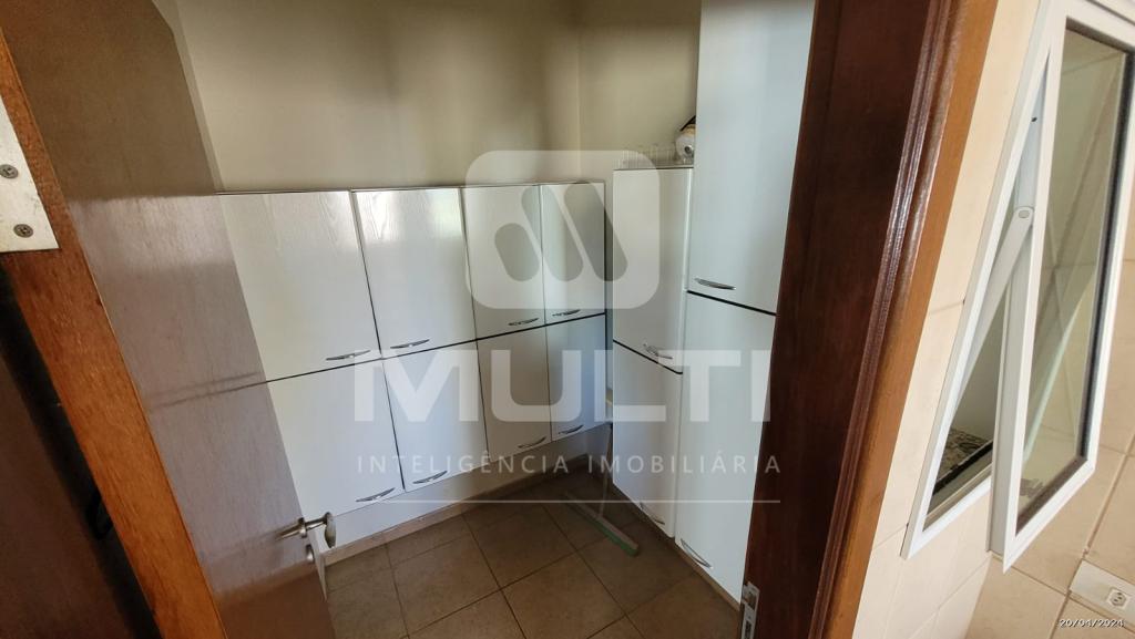 Casa, 4 quartos, 300 m² - Foto 16