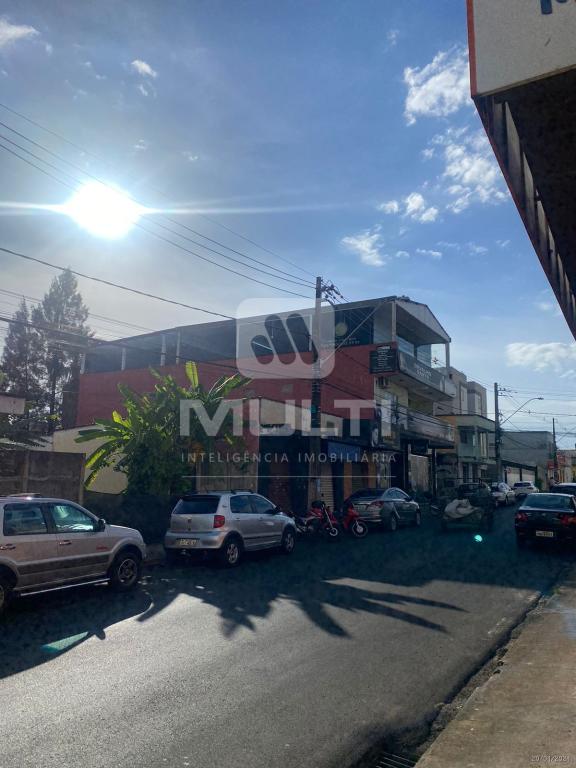 Prédio Inteiro à venda com 2 quartos, 750m² - Foto 11