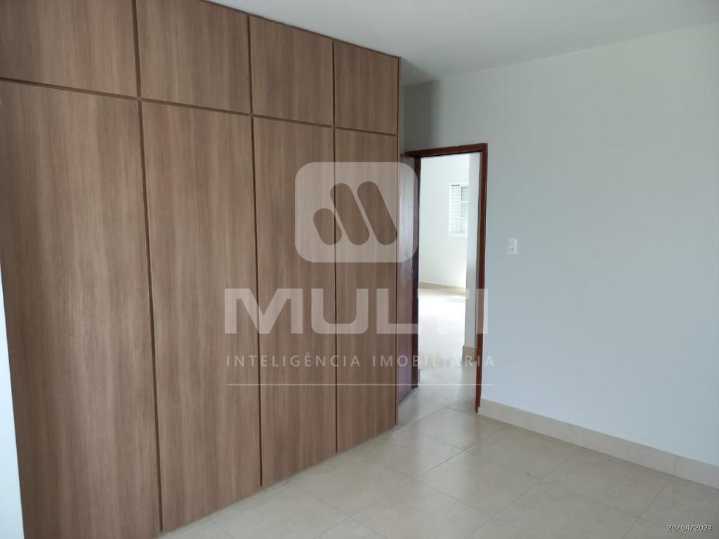 Apartamento à venda com 2 quartos, 75m² - Foto 6