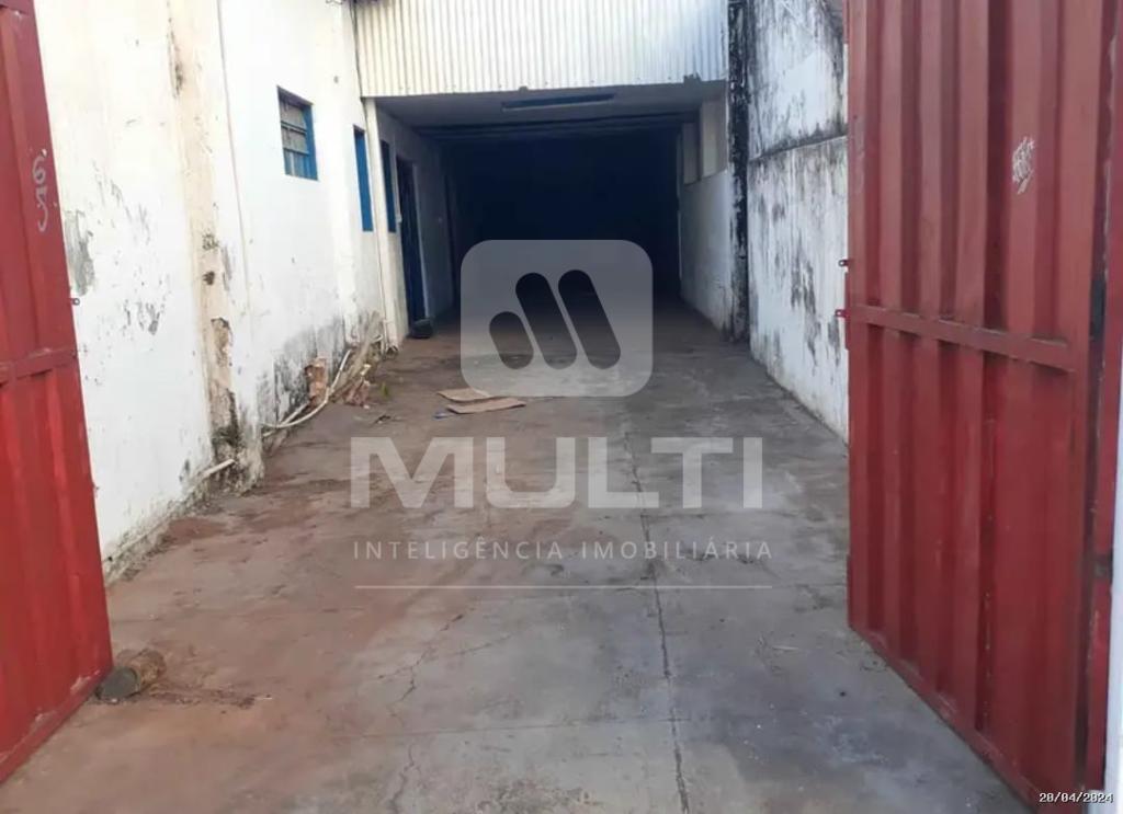 Prédio Inteiro à venda com 1 quarto, 206m² - Foto 6