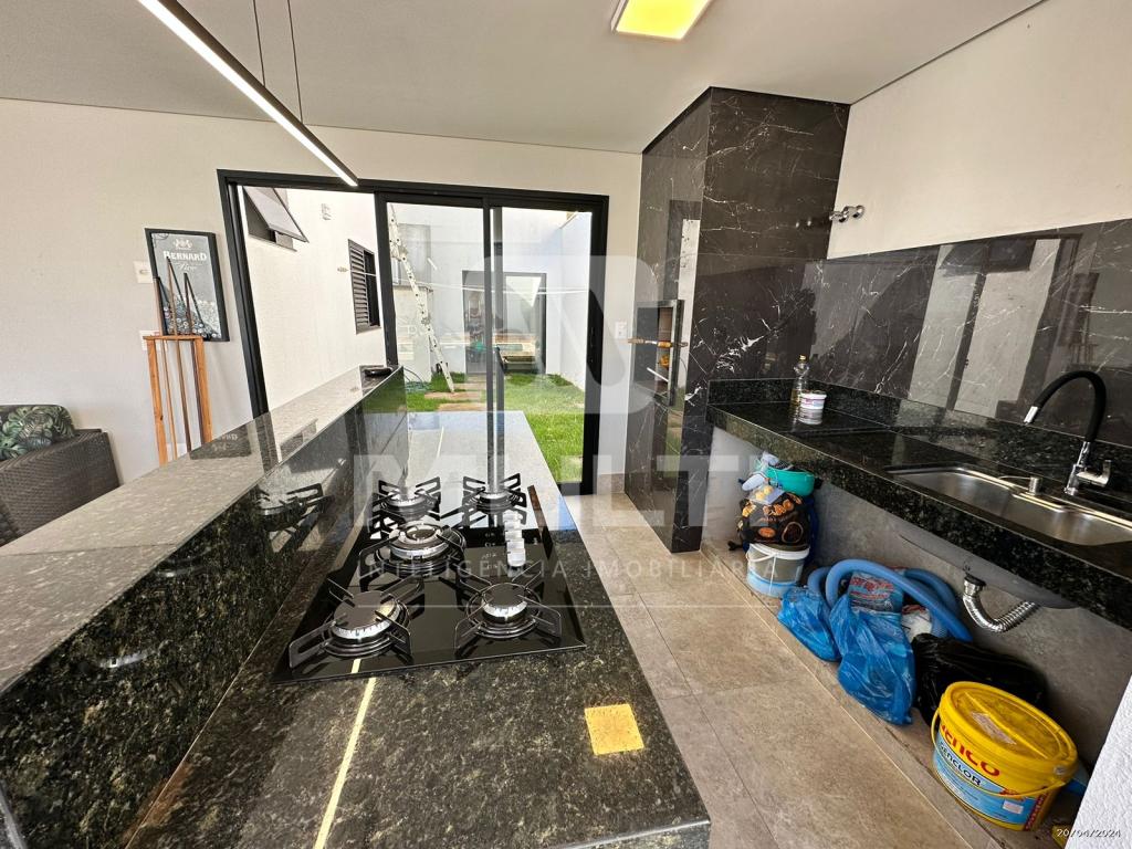 Casa à venda com 3 quartos, 175m² - Foto 3