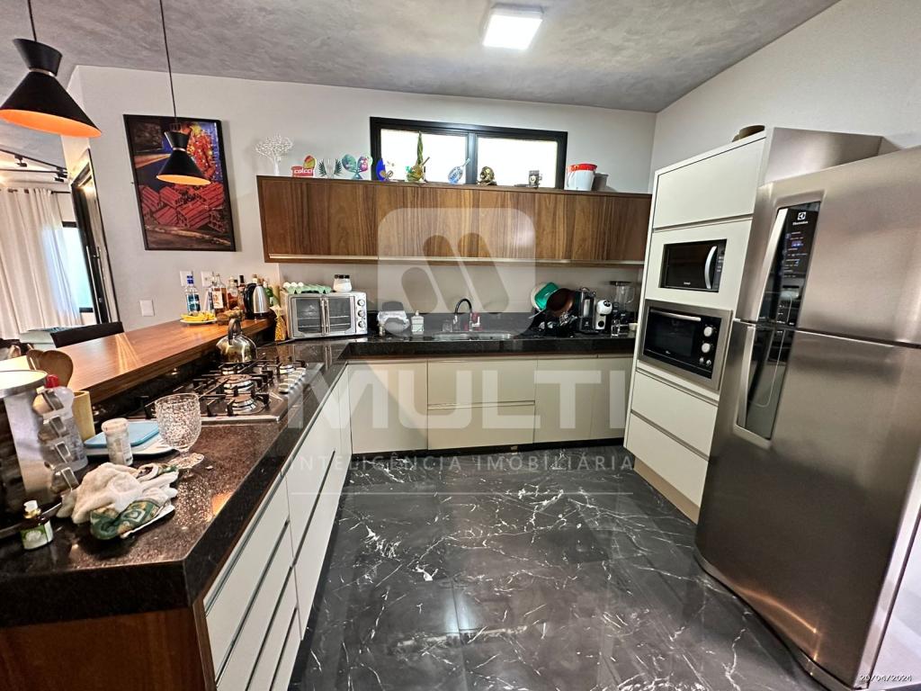 Casa à venda com 3 quartos, 175m² - Foto 25