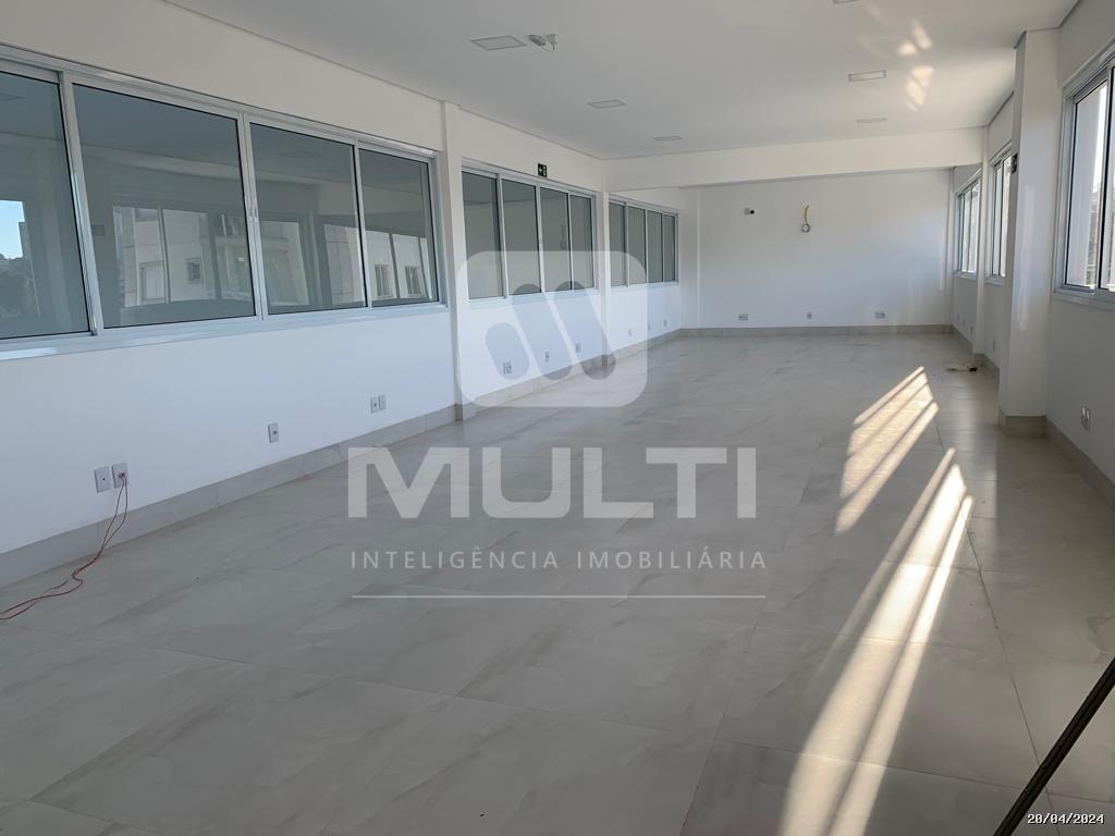 Prédio Inteiro à venda com 1 quarto, 535m² - Foto 8