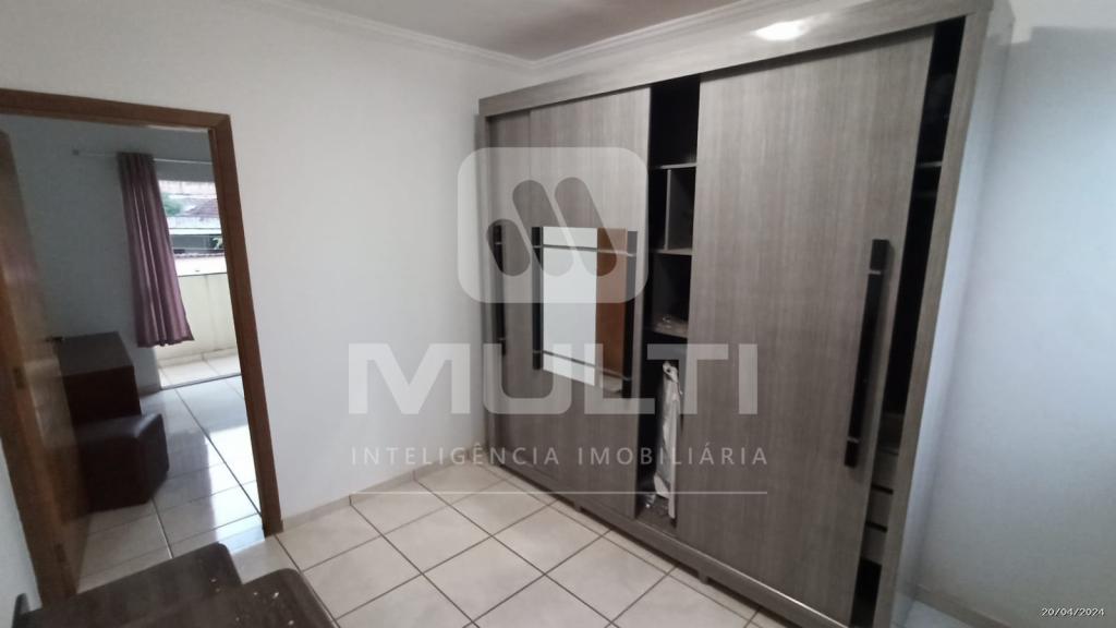 Casa à venda com 4 quartos, 300m² - Foto 6