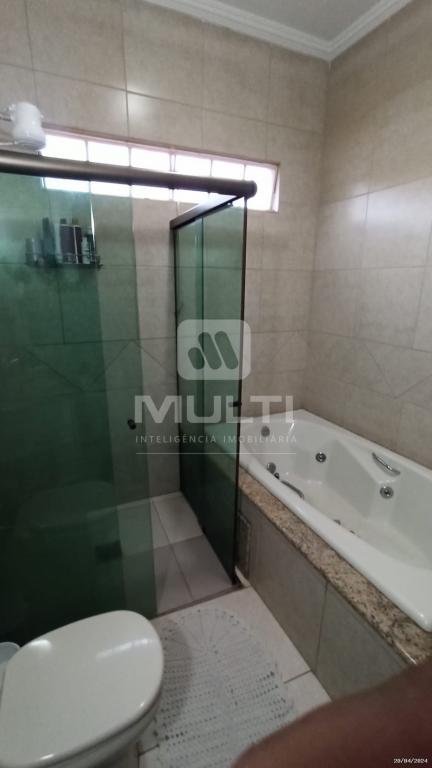 Casa à venda com 4 quartos, 300m² - Foto 8