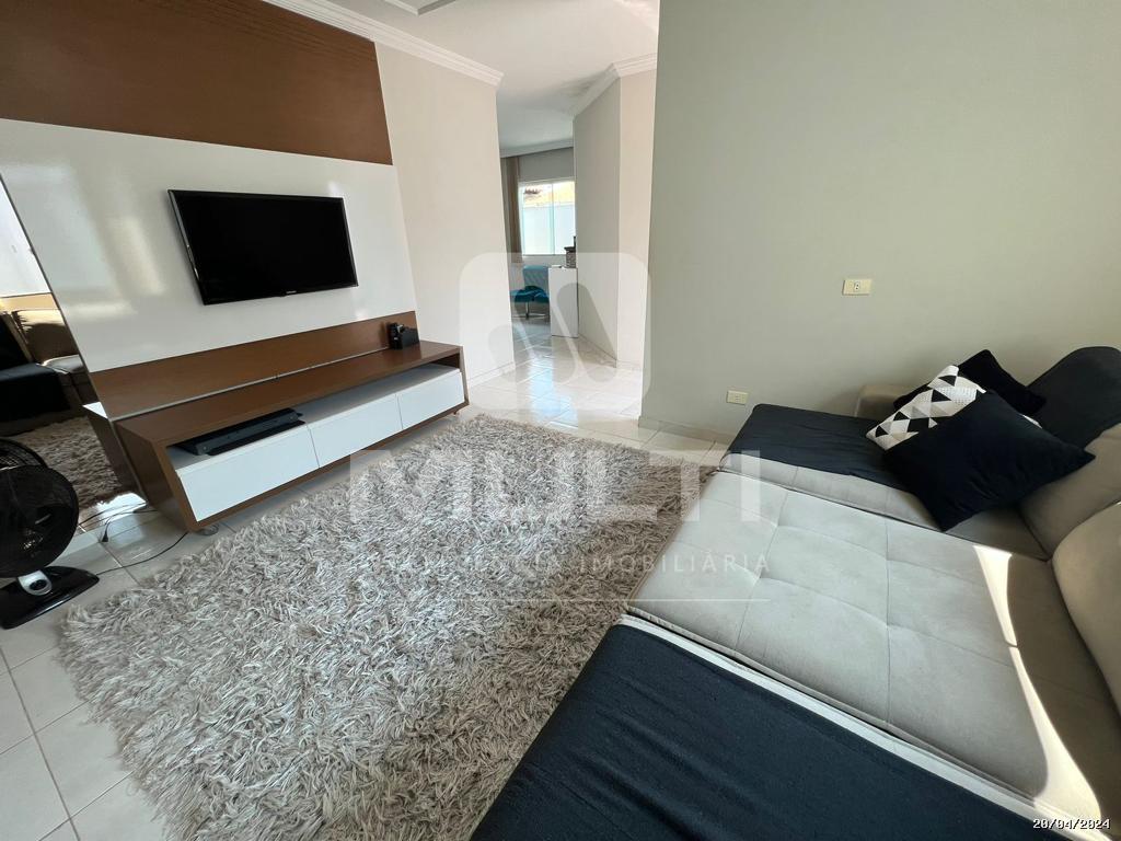 Casa à venda com 3 quartos, 250m² - Foto 1