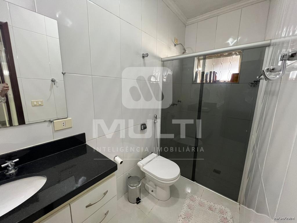 Casa à venda com 3 quartos, 250m² - Foto 6