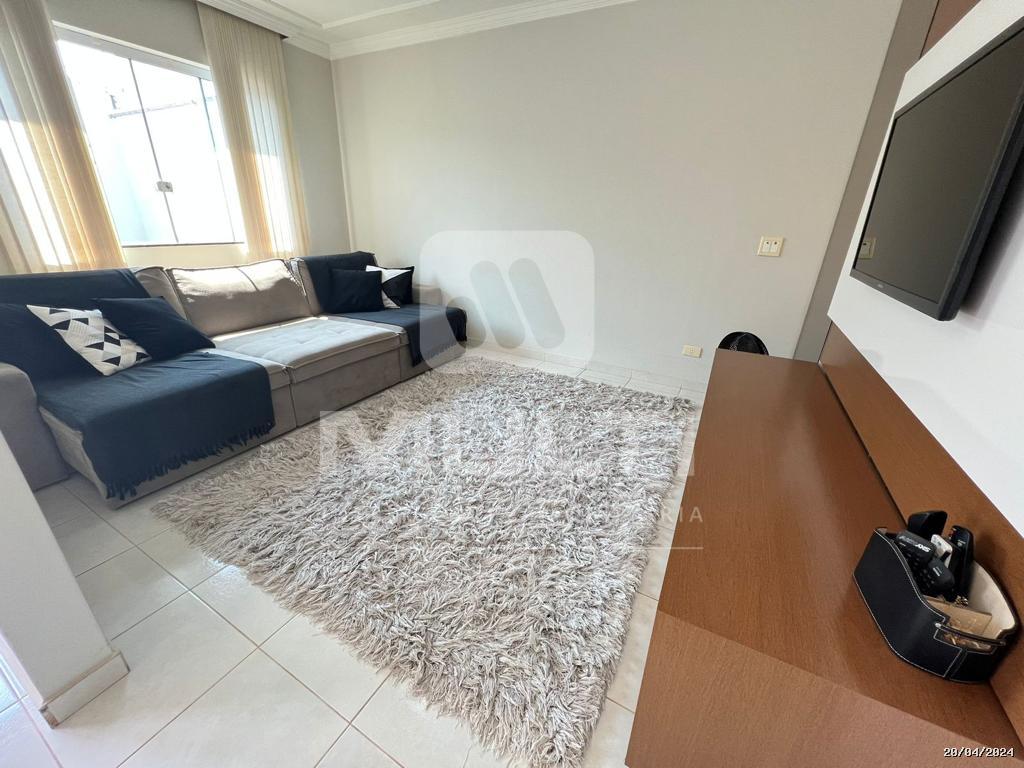 Casa à venda com 3 quartos, 250m² - Foto 7