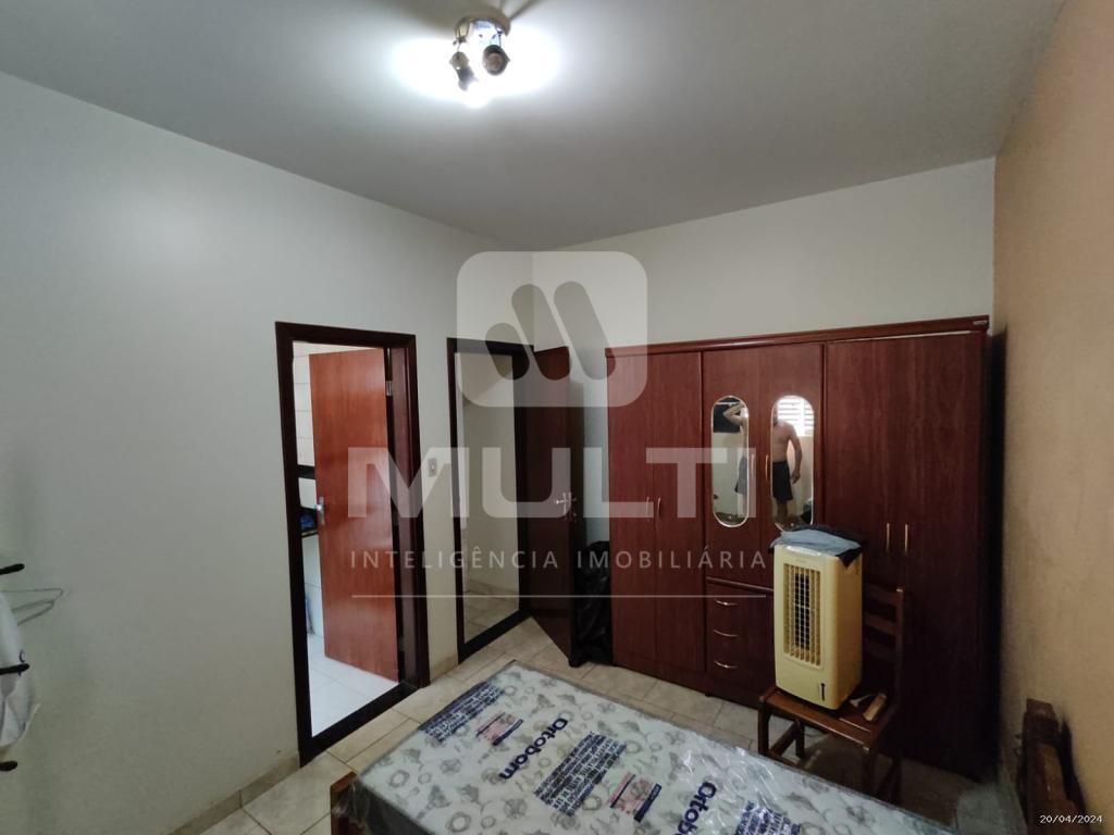 Casa, 5 quartos, 234 m² - Foto 9