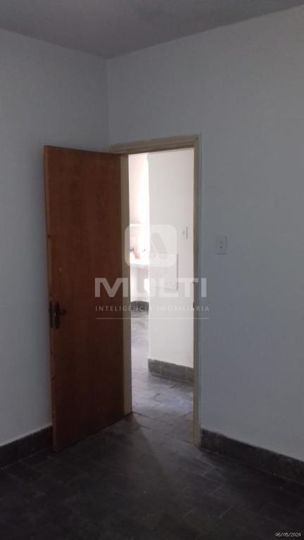 Casa à venda com 2 quartos, 53m² - Foto 3