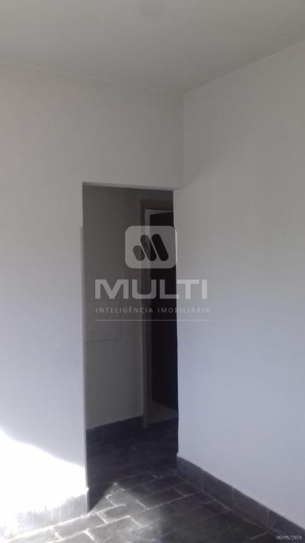 Casa à venda com 2 quartos, 53m² - Foto 8