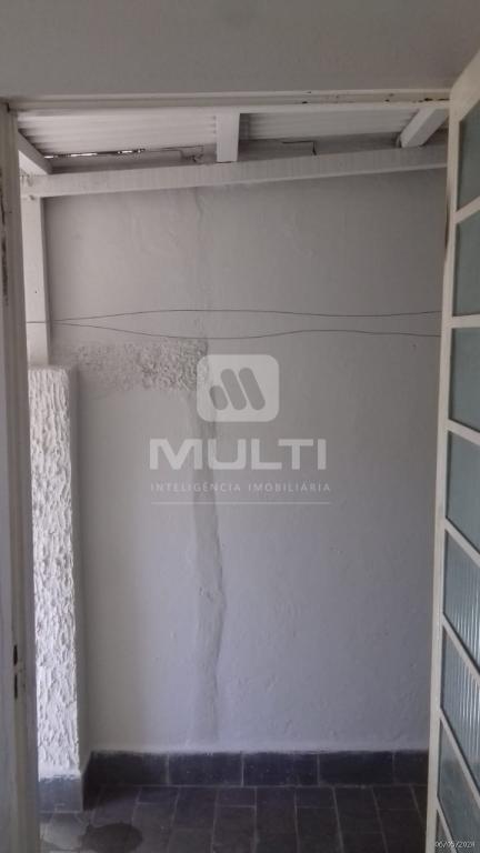 Casa à venda com 2 quartos, 53m² - Foto 13