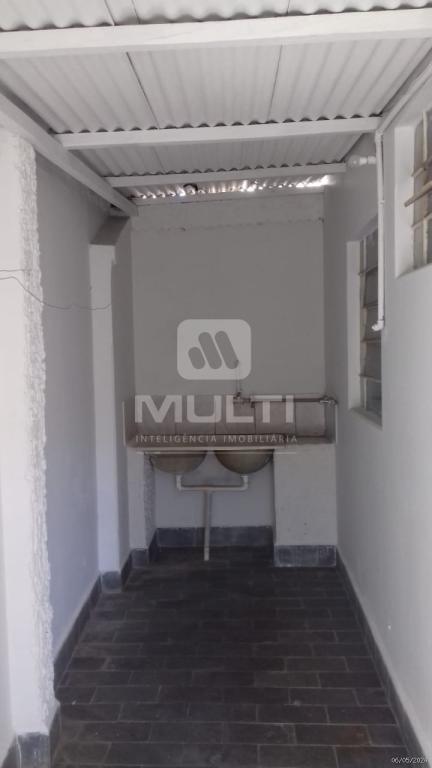 Casa à venda com 2 quartos, 53m² - Foto 18