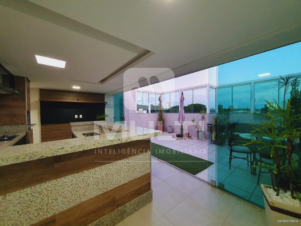 Apartamento à venda com 3 quartos, 150m² - Foto 1