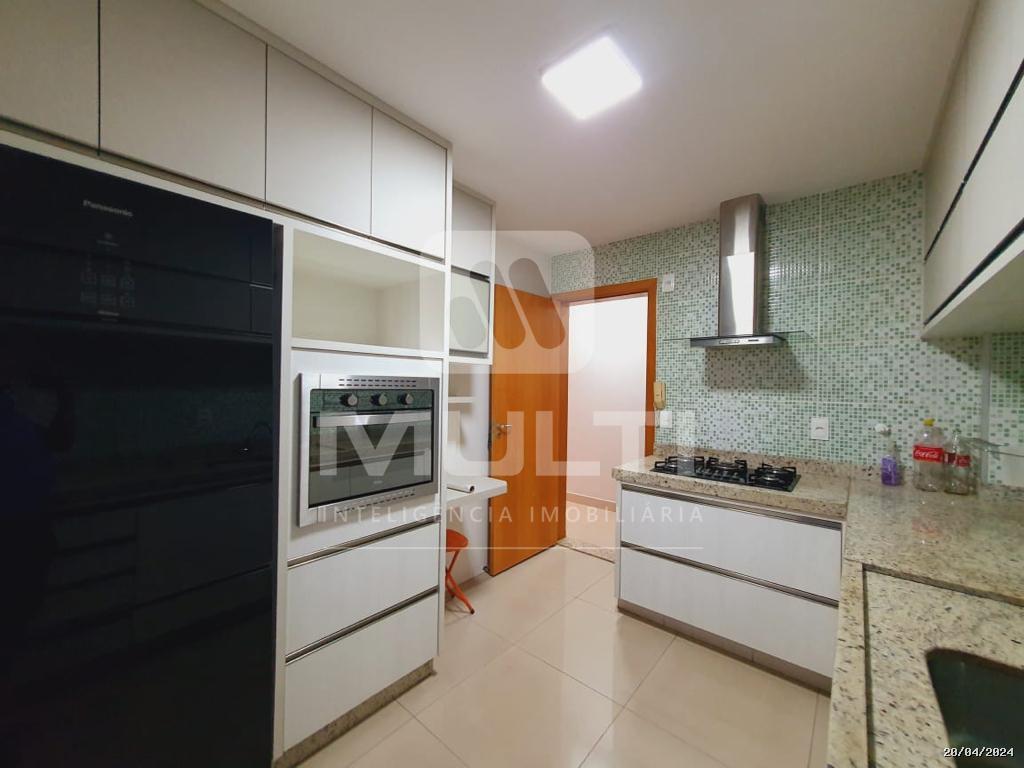 Apartamento à venda com 3 quartos, 150m² - Foto 7