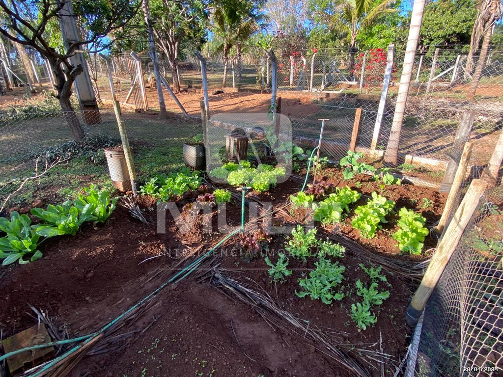 Chácara à venda com 2 quartos, 300m² - Foto 16