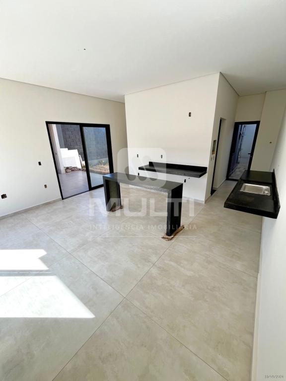 Casa à venda com 3 quartos, 110m² - Foto 15