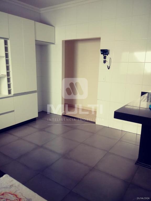 Casa à venda com 3 quartos, 160m² - Foto 10