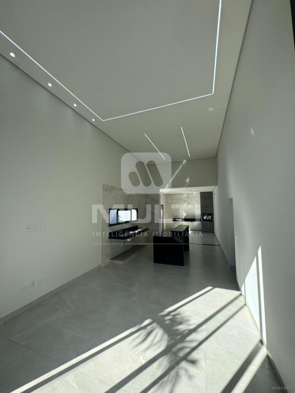 Casa à venda com 3 quartos, 142m² - Foto 1