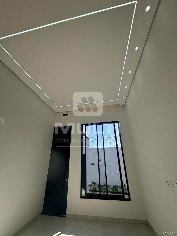 Casa à venda com 3 quartos, 142m² - Foto 2