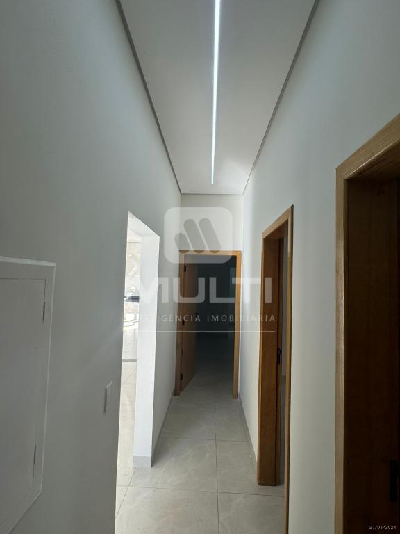 Casa à venda com 3 quartos, 142m² - Foto 4