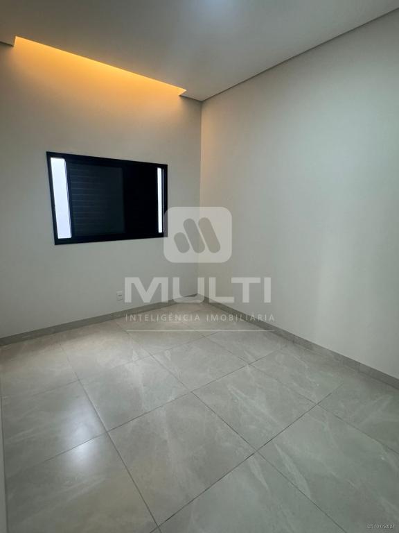 Casa à venda com 3 quartos, 142m² - Foto 5