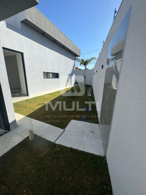 Casa à venda com 3 quartos, 142m² - Foto 8