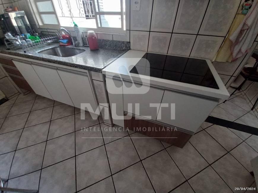 Casa à venda com 3 quartos, 293m² - Foto 10