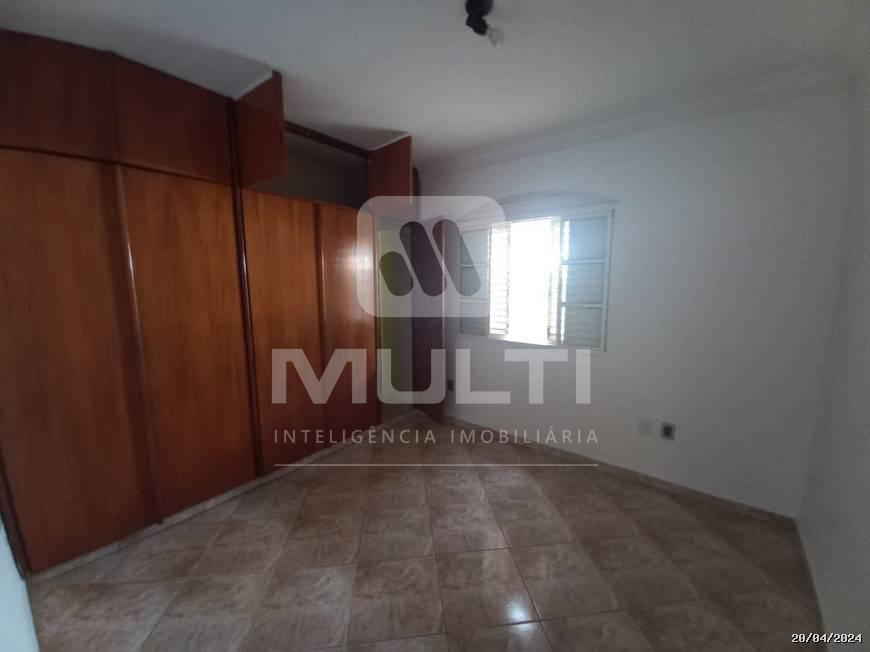 Casa à venda com 3 quartos, 293m² - Foto 26