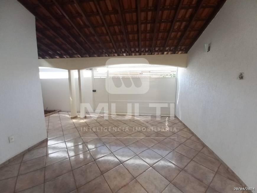 Casa à venda com 3 quartos, 293m² - Foto 28