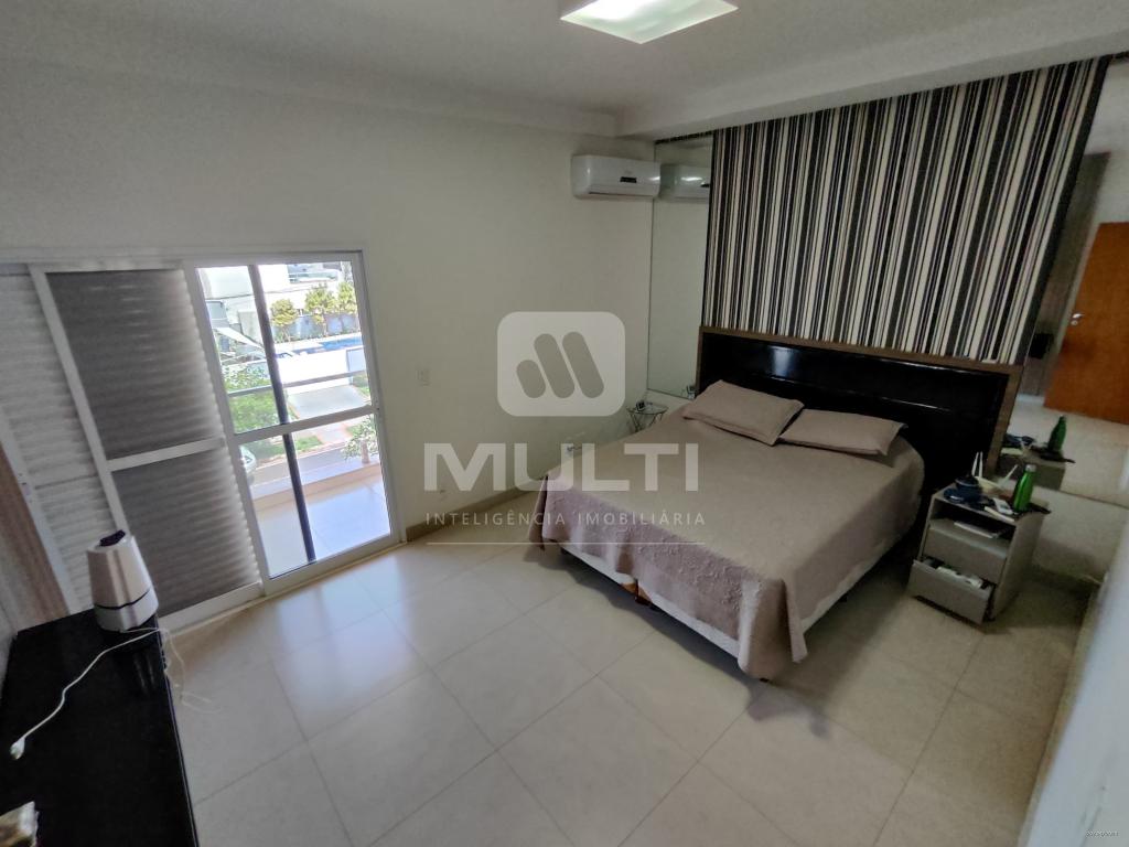 Casa de Condomínio à venda com 3 quartos, 253m² - Foto 10