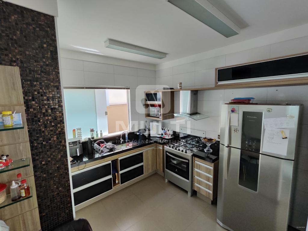 Casa de Condomínio à venda com 3 quartos, 253m² - Foto 16