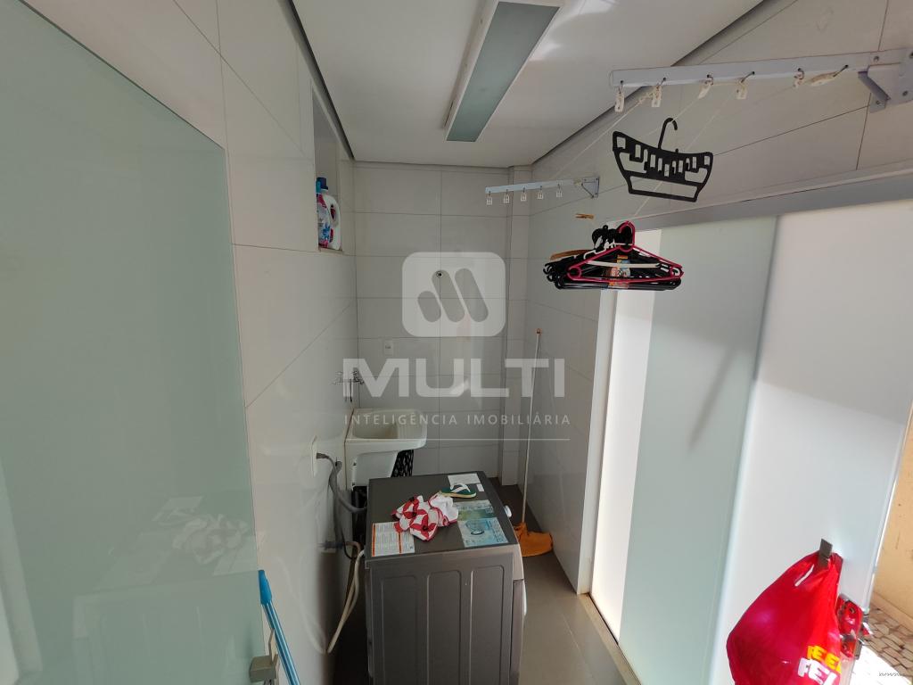 Casa de Condomínio à venda com 3 quartos, 253m² - Foto 26